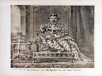127 De Sultan van Djokjakarta op zijn troon Java
